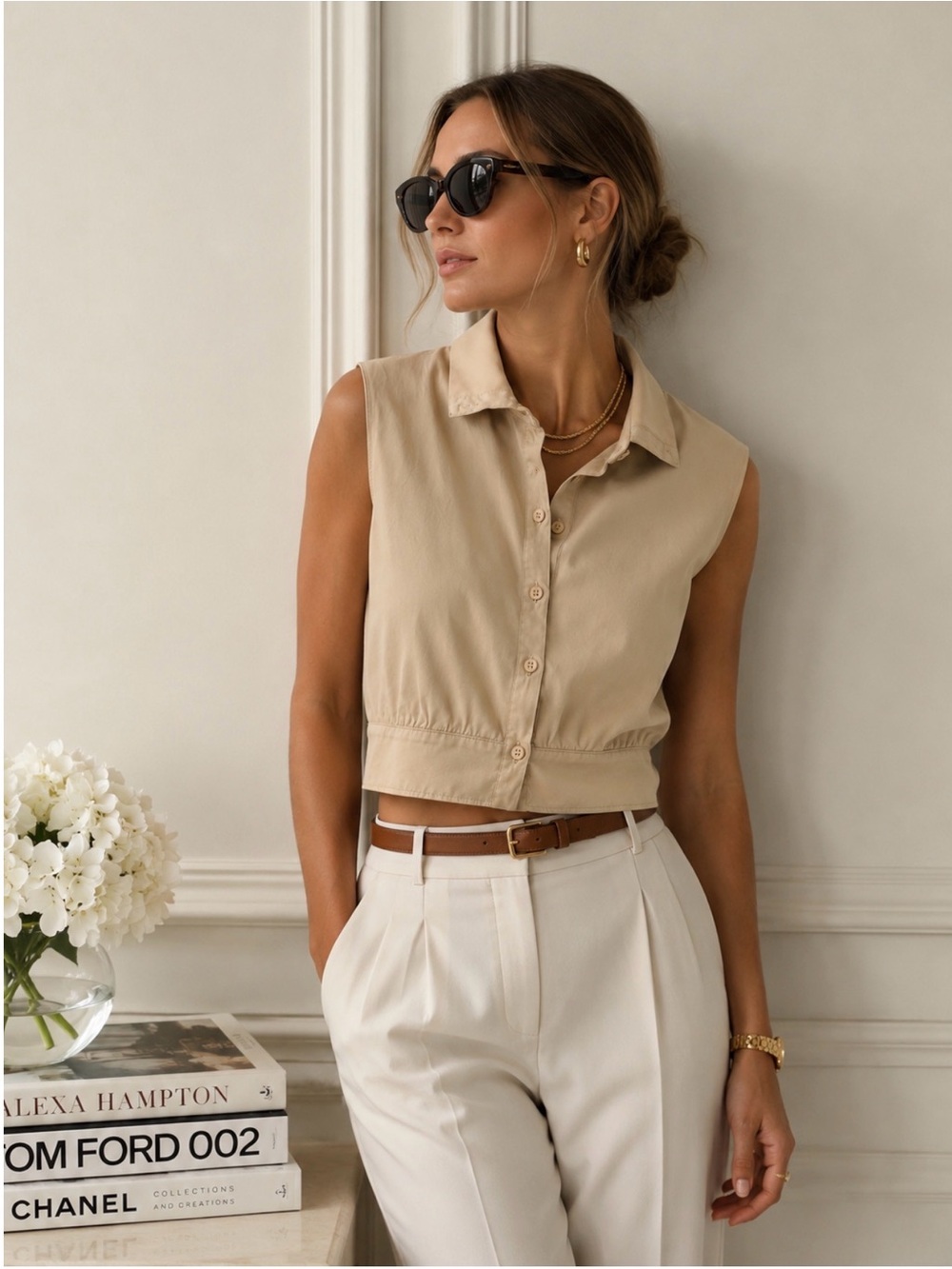 Vintage Armani Collezioni Beige Sleeveless Button-Down Crop Blouse Top Sz 6 - Picture 2 of 9